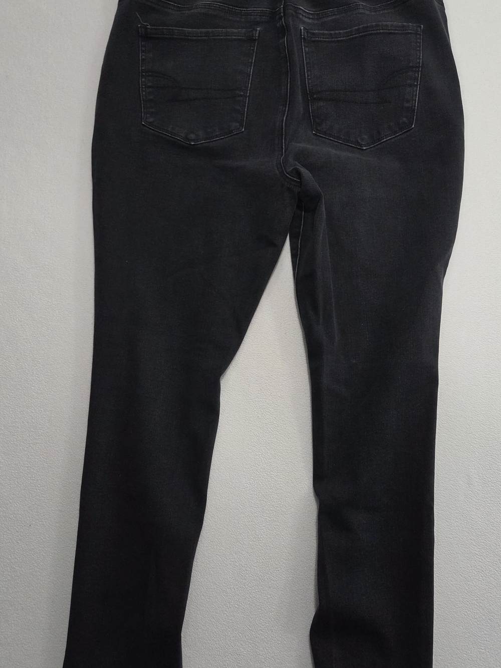 AE Women's Black Stretch Jeans